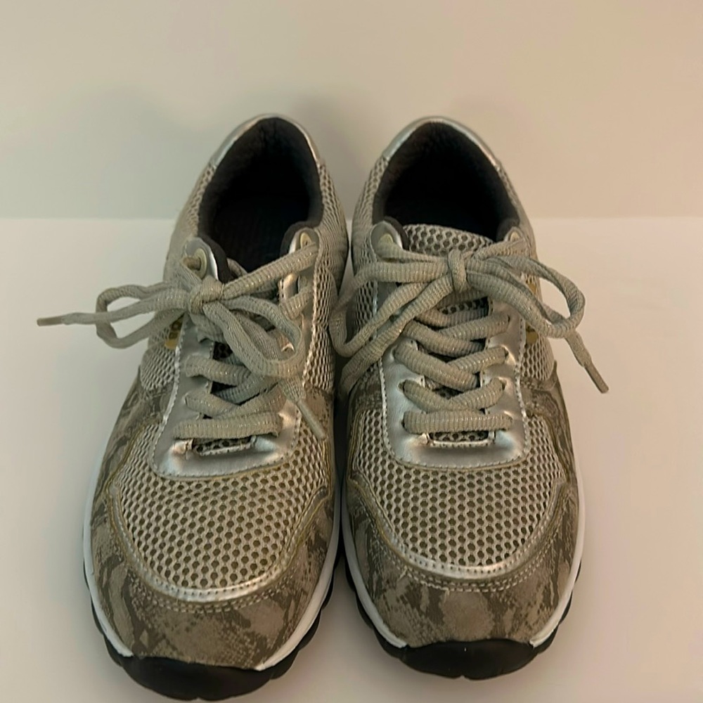 Taos sneakers